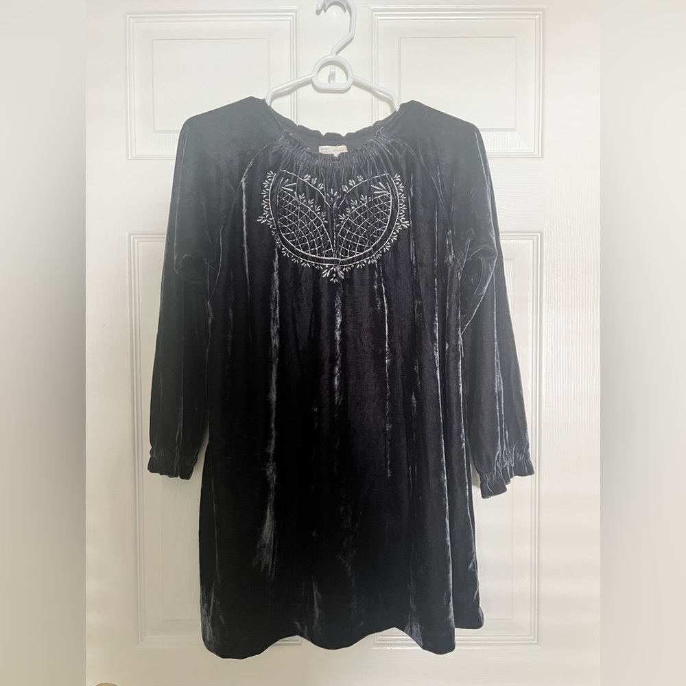 Zara Girls Charcoal Velour Dress with Embroidered Detail Size 11/12